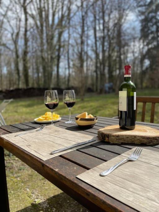 Gite Les Reculons Au Pied Du Lac Les Midoux Exterior foto